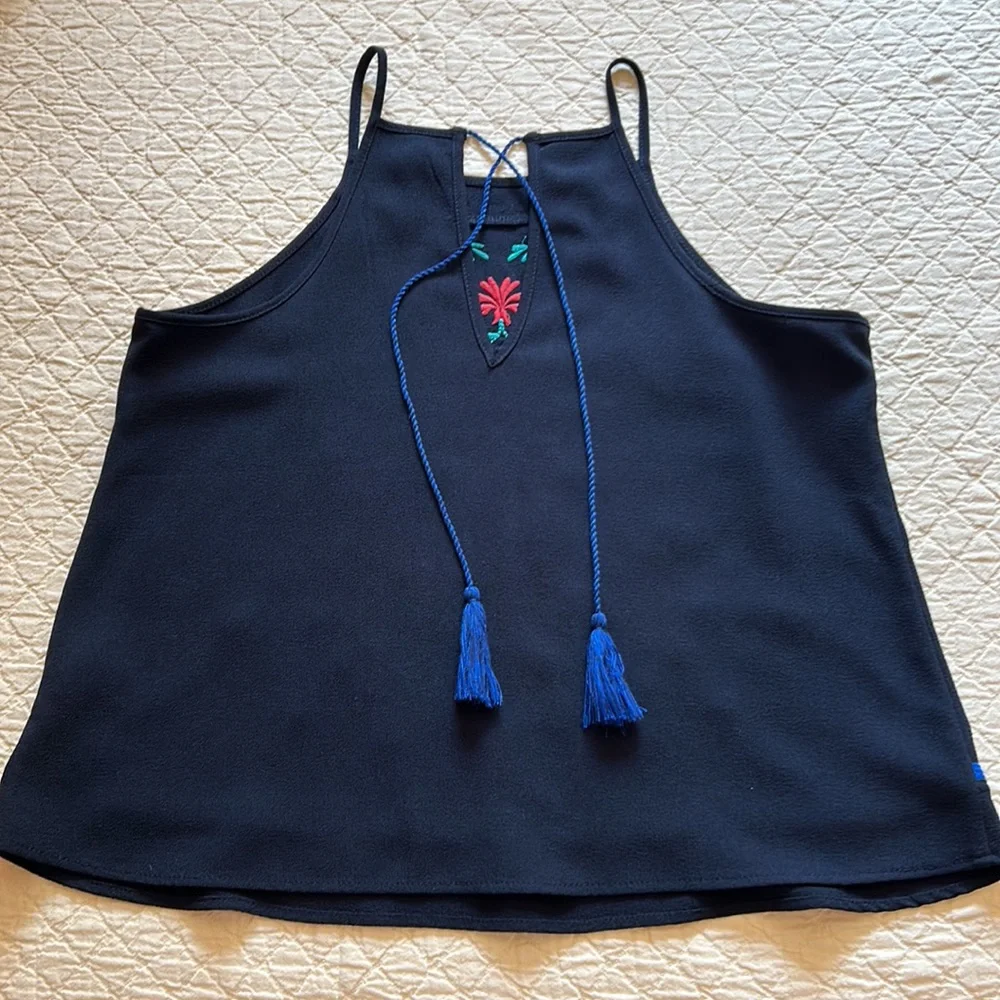 NWOT Embroidered Summer Top, Black w/ Vibrant Florals, Size M. - Picture 4 of 6